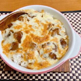 コンソメライスで残り物カレーのカレードリア